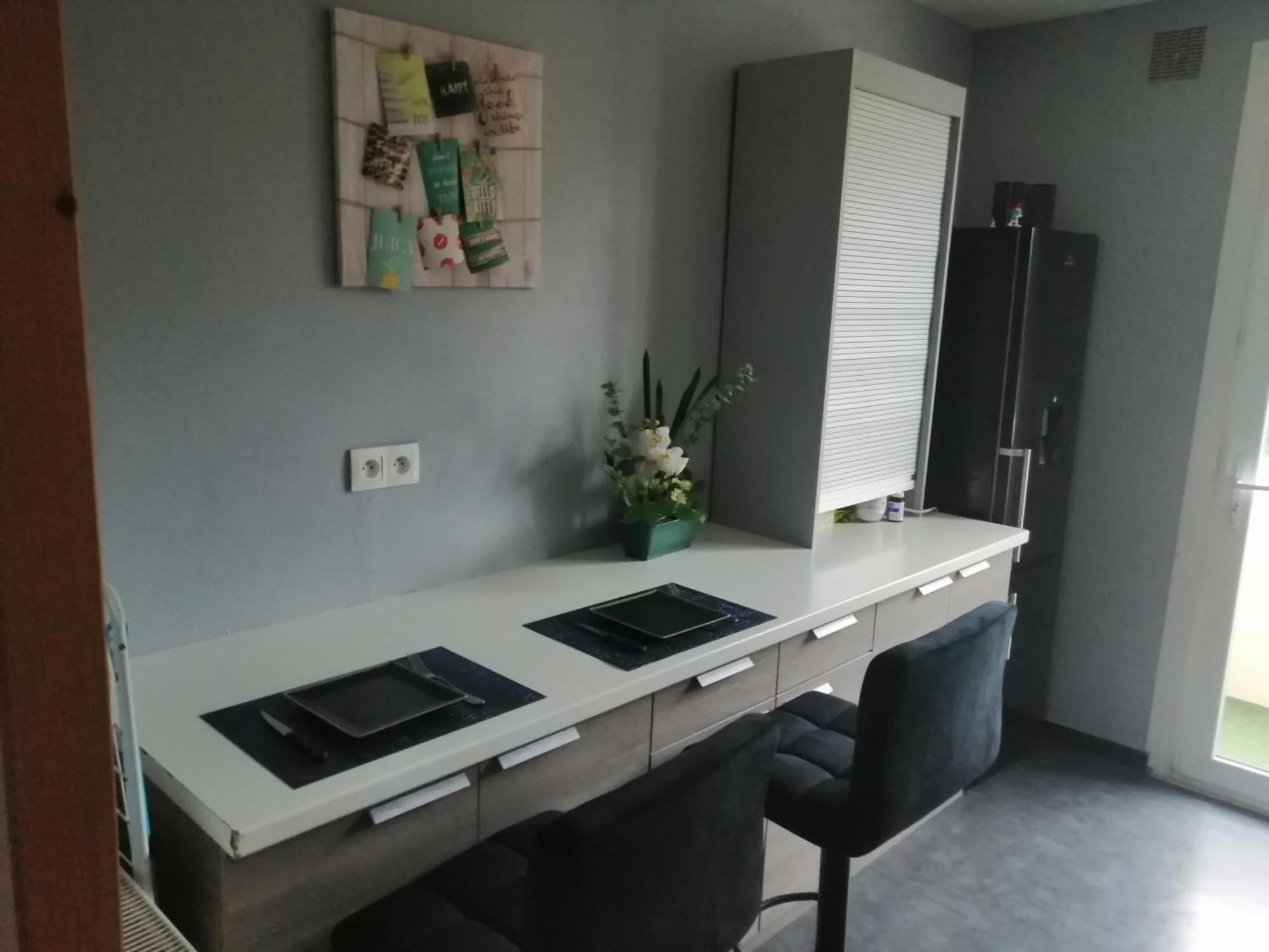 Chambre Dans Appartement A Ниор Екстериор снимка